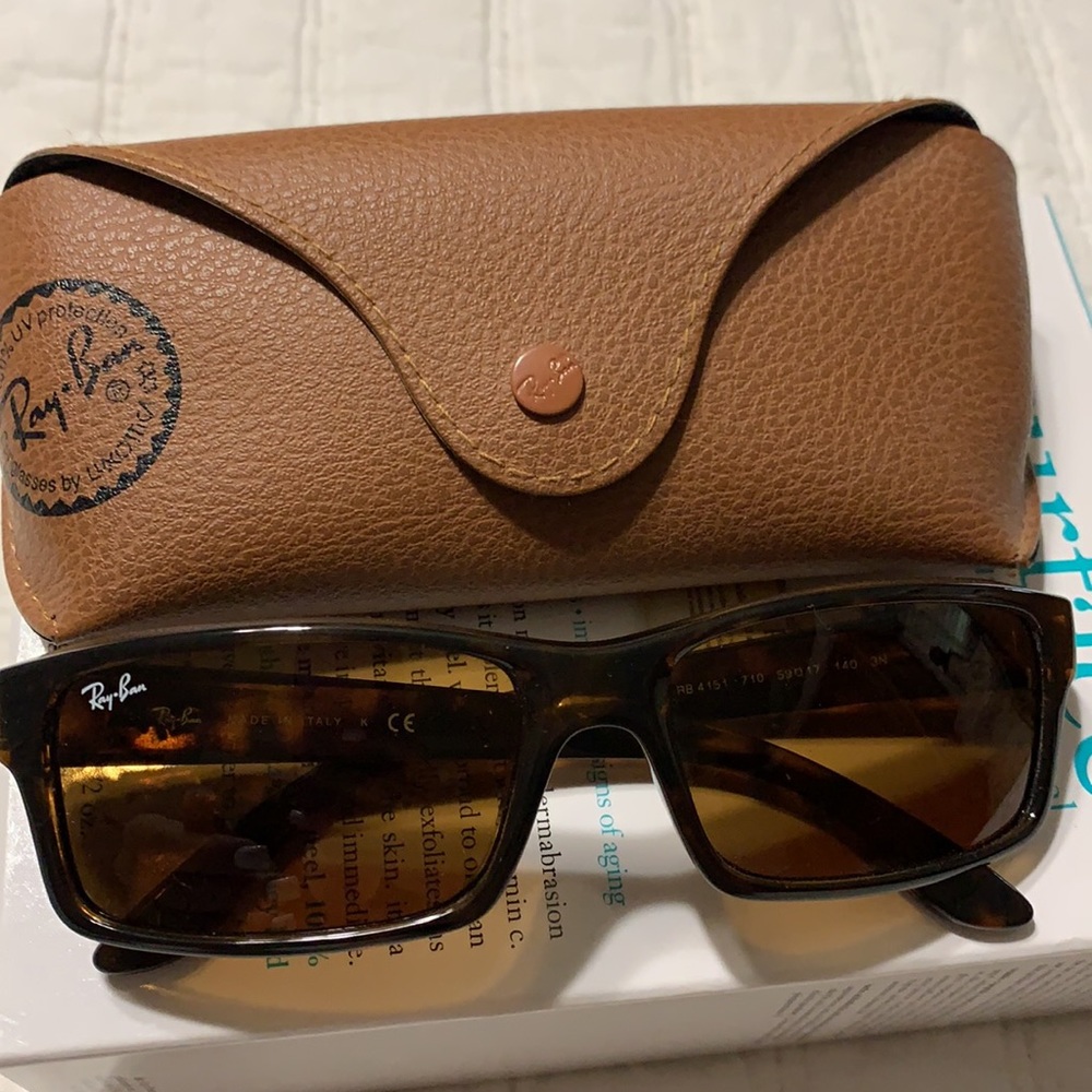 Rayban sunglasses with case